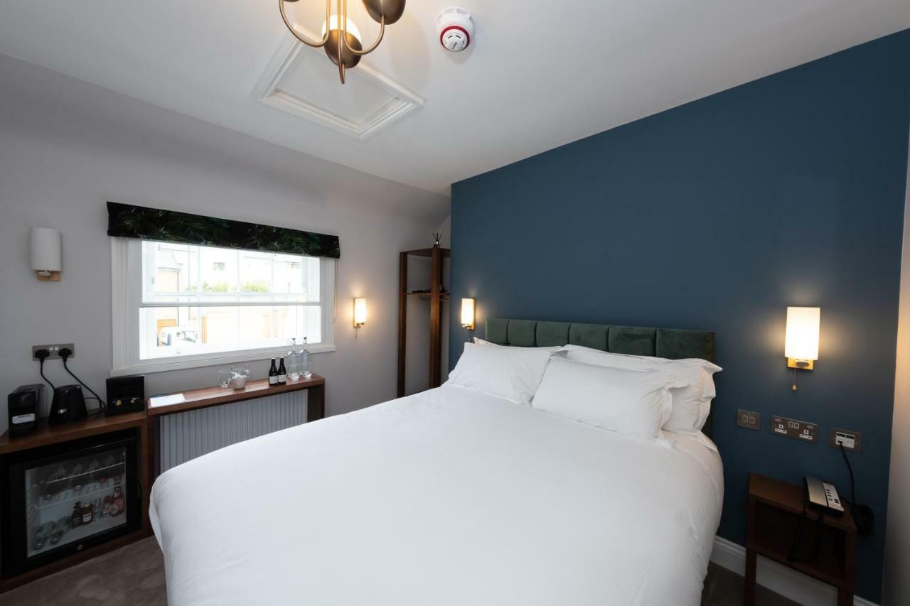 Отель The Kings Arms Кингстон на Темзе Экстерьер фото